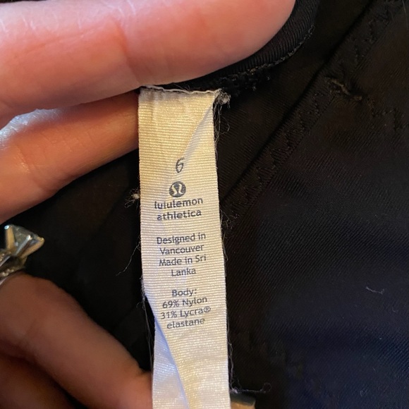 Lululemon crop yoga pants - Picture 3 of 3